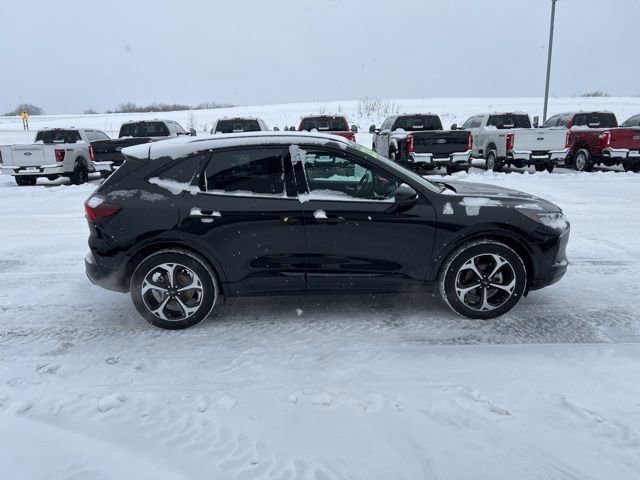 Used 2023 Ford Escape ST-Line Select w/ Tech Pack #2 image 4