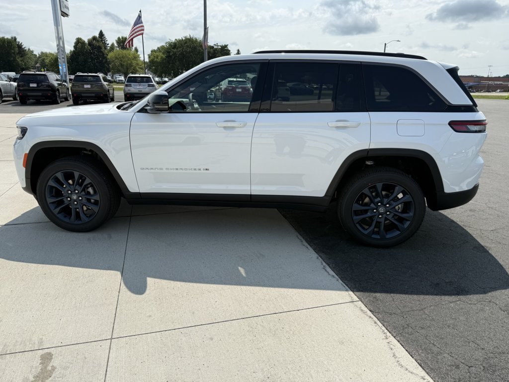 New 2026 Jeep Grand Cherokee Limited AWD/4WD image 5
