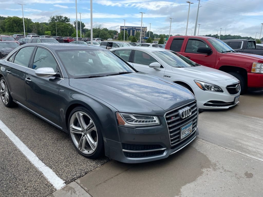 Used 2015 Audi S8 AWD/4WD image 2