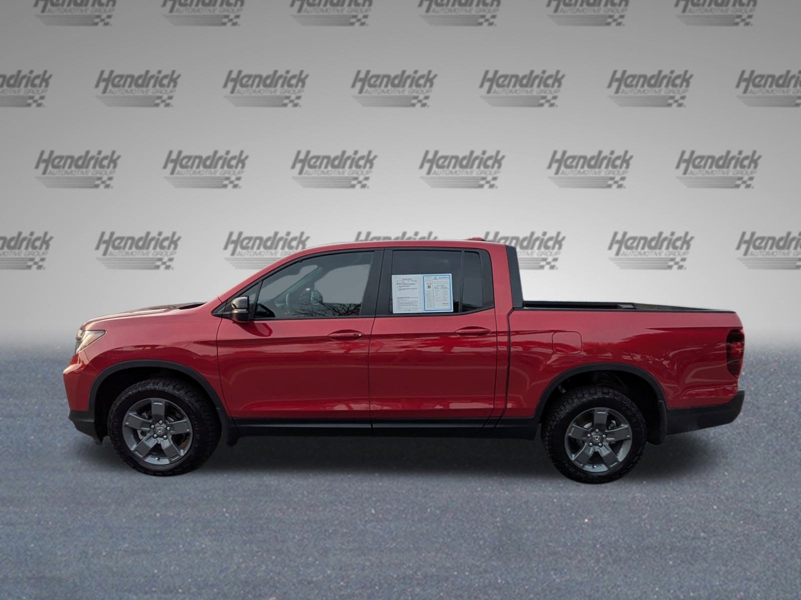 Used 2025 Honda Ridgeline TrailSport image 8