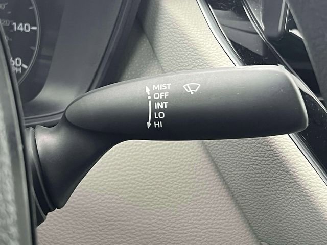 Used 2024 Toyota Corolla Cross L image 25