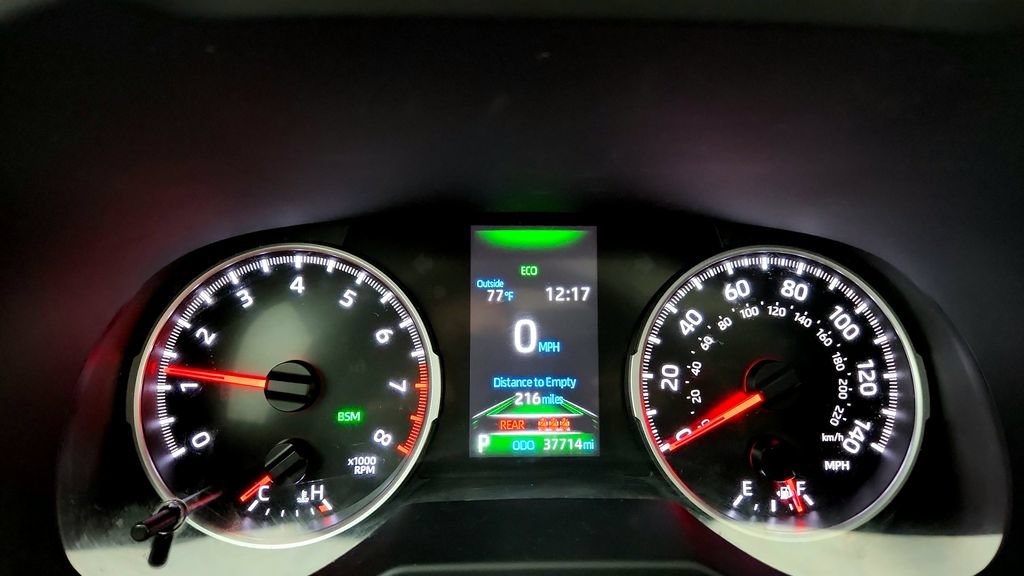 Used 2022 Toyota RAV4 XLE w/ Convenience Package AWD/4WD image 26