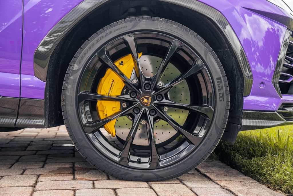 Used 2021 Lamborghini Urus AWD/4WD image 15