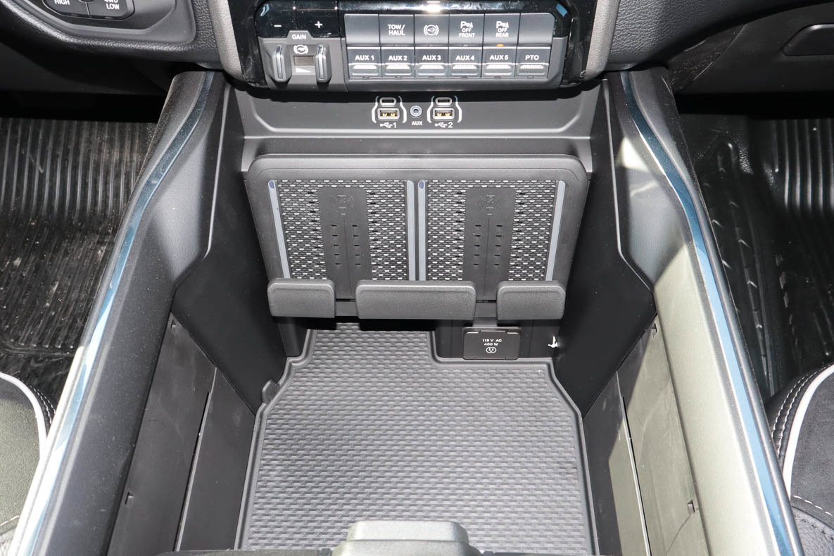 New 2027 RAM 3500 Big Horn AWD/4WD image 20