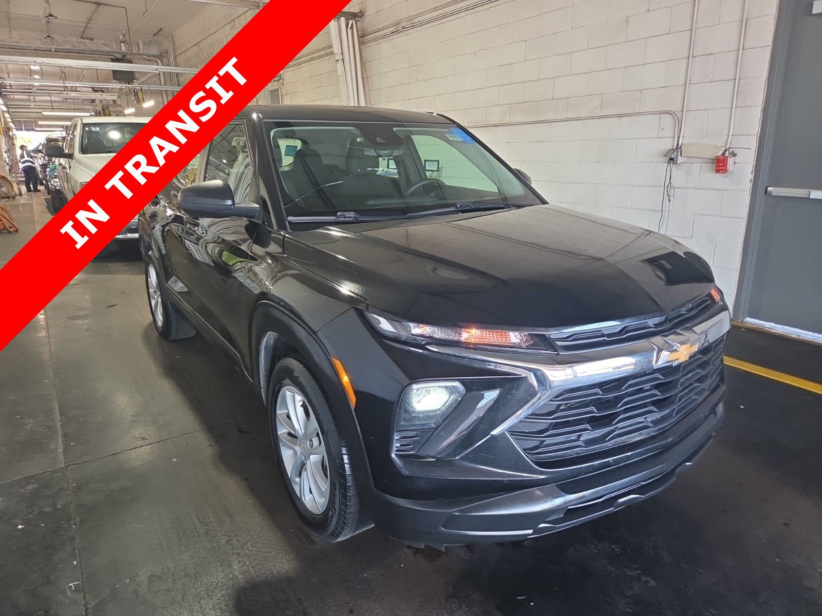 Used 2024 Chevrolet TrailBlazer LS FWD image 1
