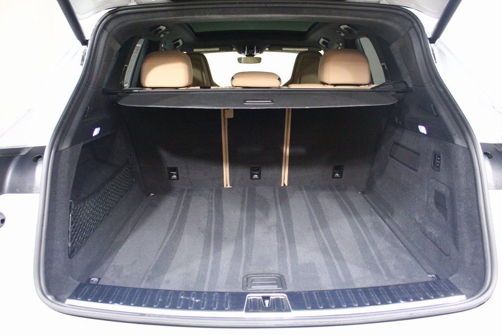 Used 2022 Porsche Cayenne Turbo image 25