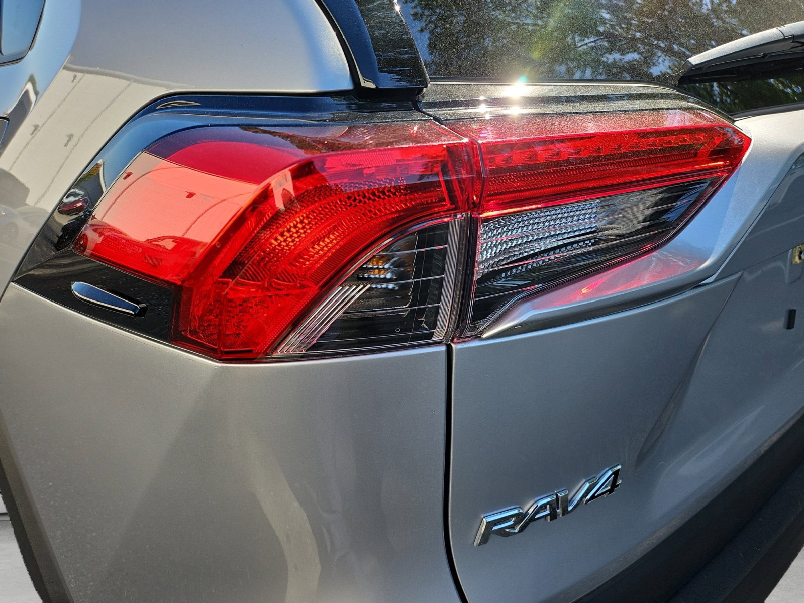 Used 2025 Toyota RAV4 XLE AWD/4WD image 20