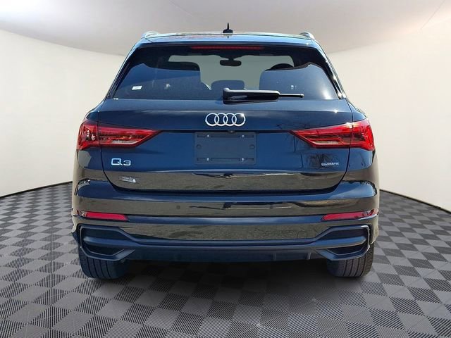 Used 2020 Audi Q3 2.0T Premium w/ Convenience Package image 6