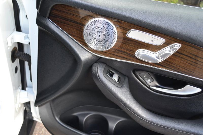 Used 2016 Mercedes-Benz GLC 300 4MATIC image 28