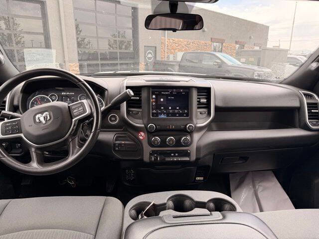 Used 2022 RAM 2500 Big Horn w/ Cold Weather Group AWD/4WD image 9