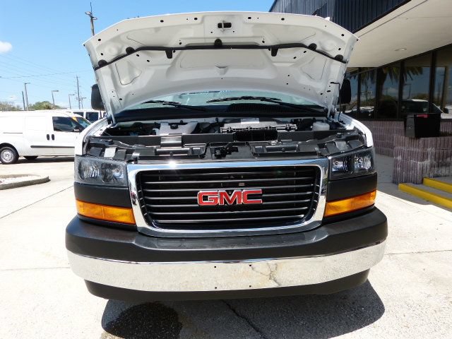 Used 2024 GMC Savana 2500 w/ Driver Convenience Package RWD image 8