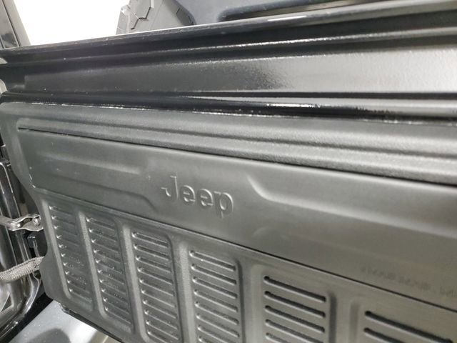 Used 2024 Jeep Wrangler Unlimited Rubicon 4xe image 8