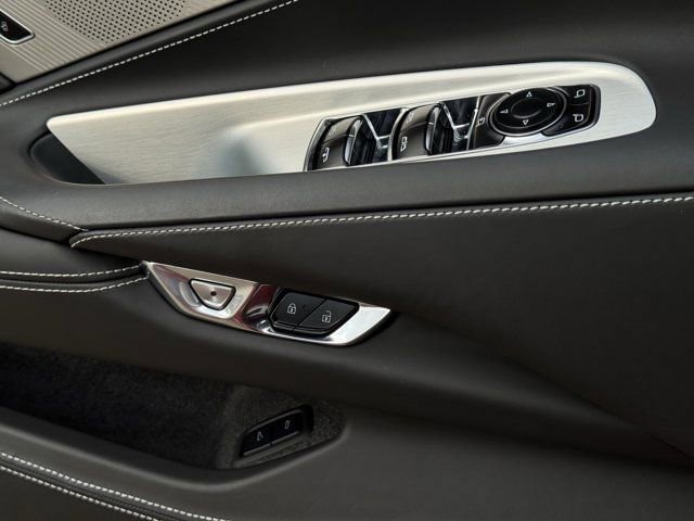 Used 2021 Chevrolet Corvette Stingray Premium Conv w/ Z51 Performance Package RWD image 29
