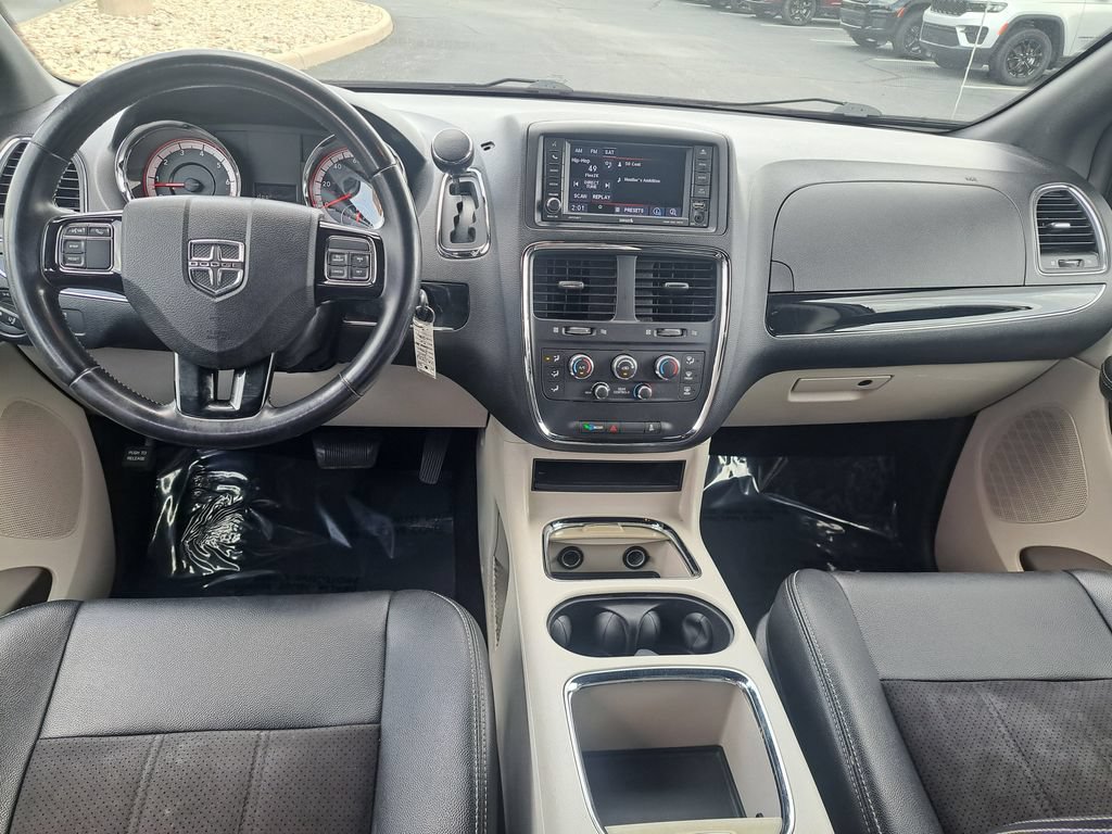 Used 2019 Dodge Grand Caravan SXT FWD image 11