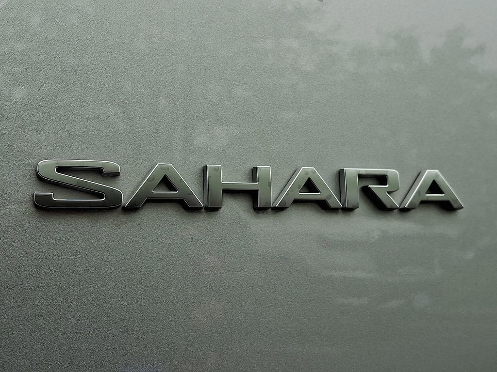 Certified 2024 Jeep Wrangler Unlimited Sahara AWD/4WD image 31