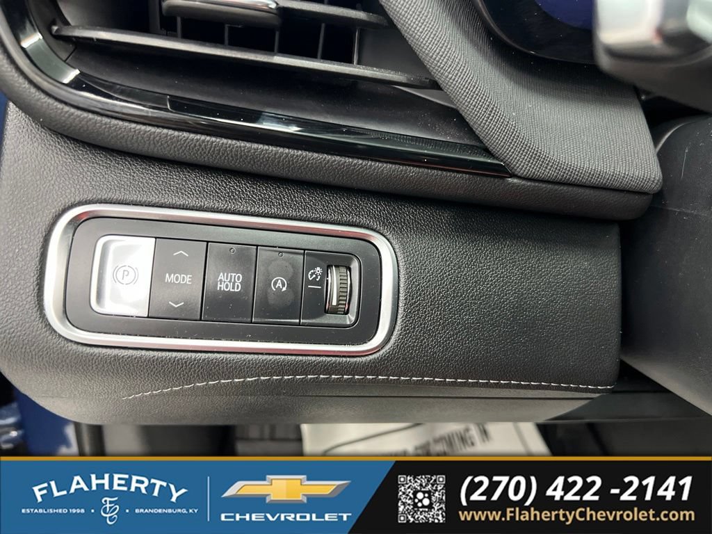 Used 2025 Buick Enclave Preferred w/ Power Package FWD image 24