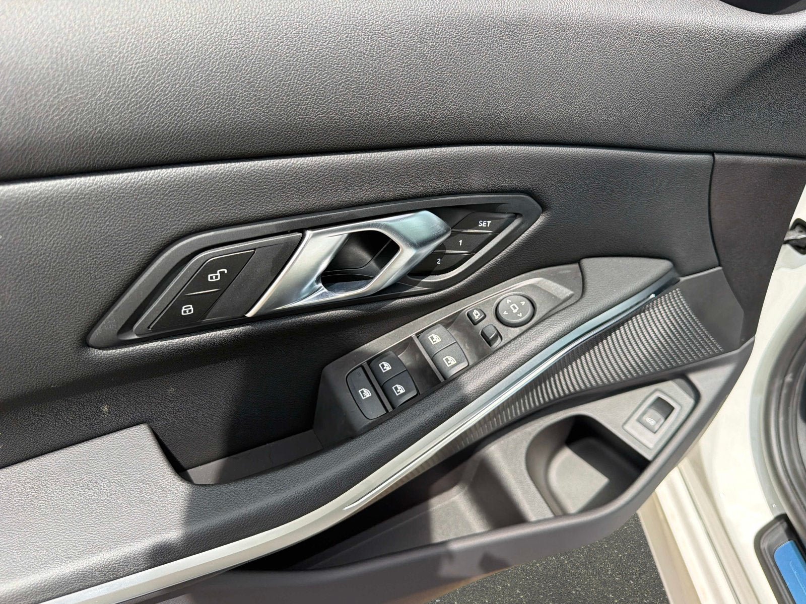 New 2026 BMW 330i Sedan w/ Convenience Package RWD image 17