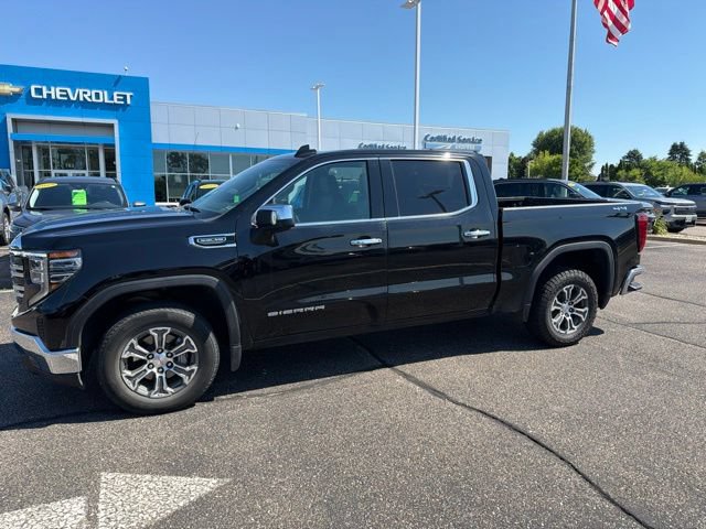 Used 2025 GMC Sierra 1500 SLT AWD/4WD image 8