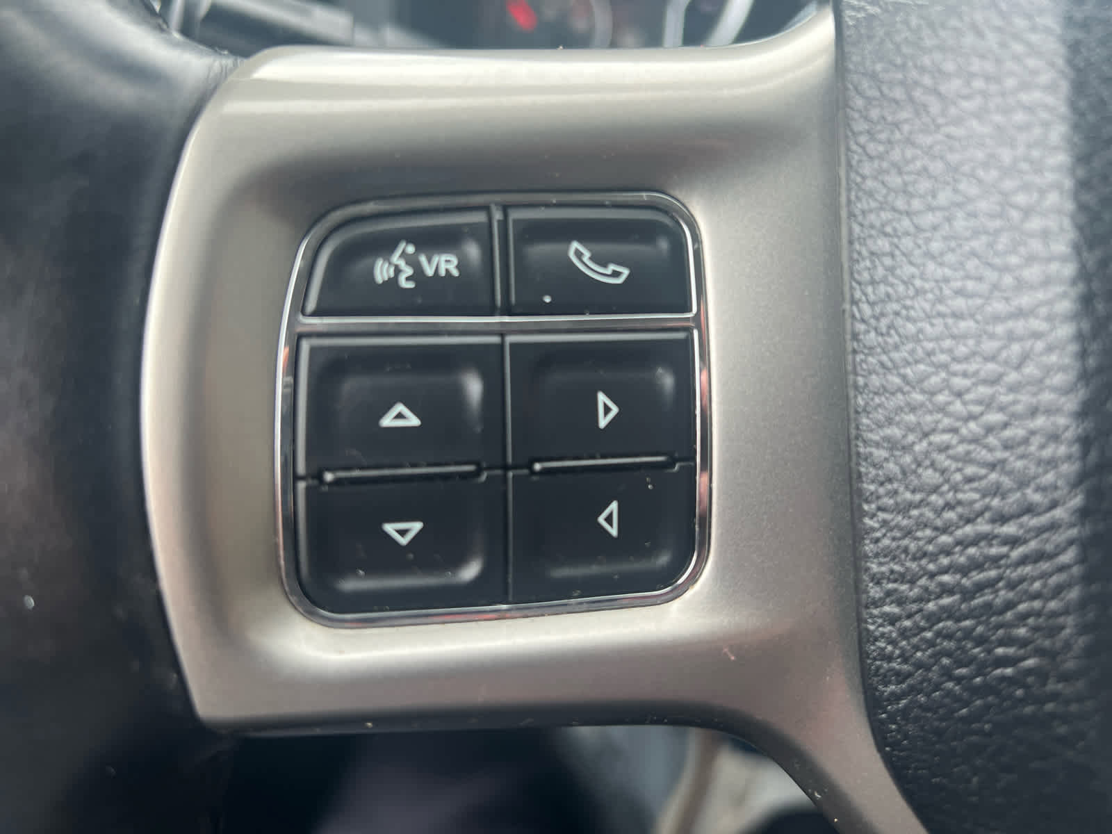 Used 2016 RAM 2500 Laramie w/ Convenience Group image 23