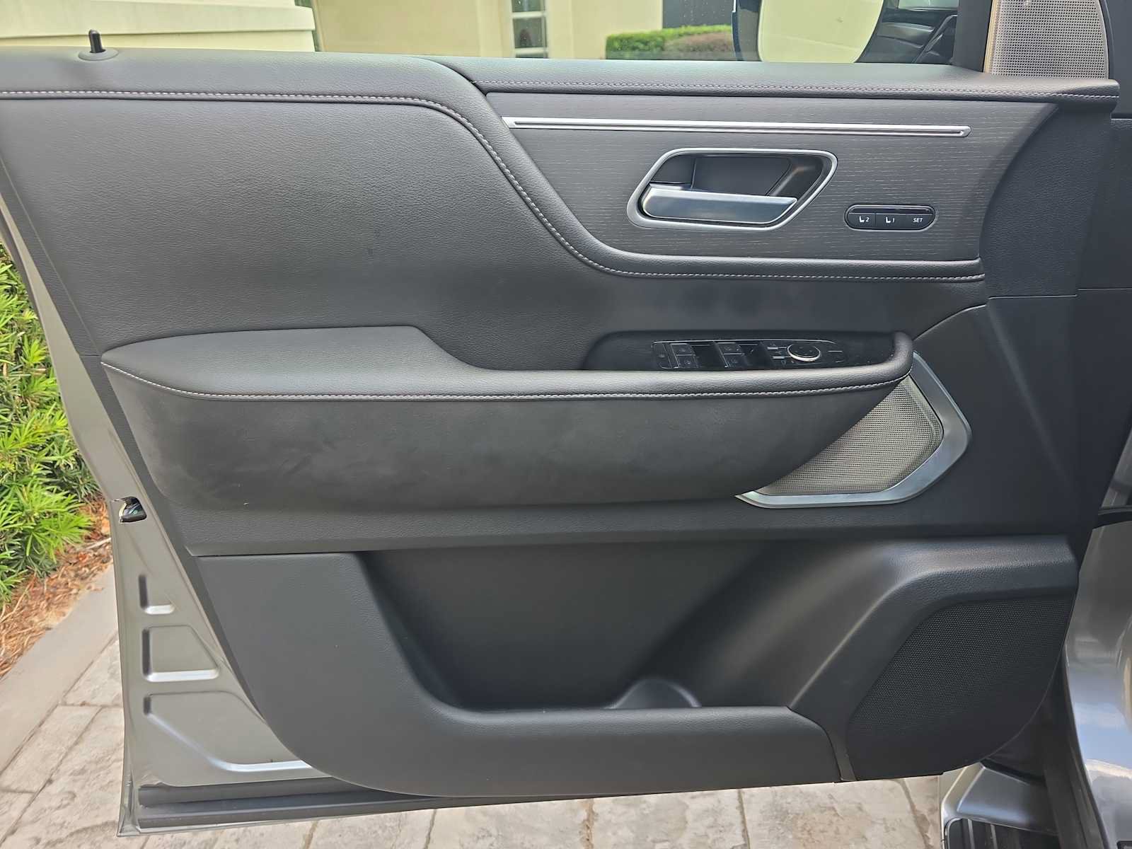 Certified 2025 INFINITI QX80 Sensory AWD/4WD image 15