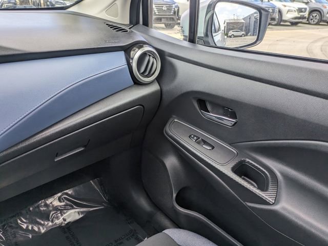 Used 2023 Nissan Versa SV image 17
