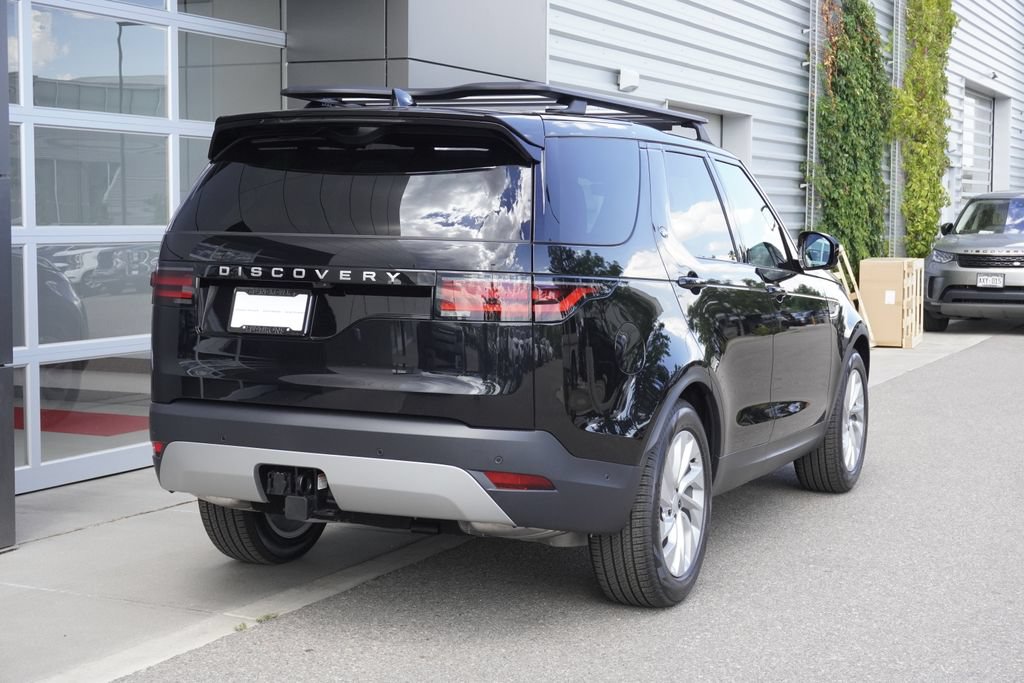 New 2026 Land Rover Discovery S AWD/4WD image 2