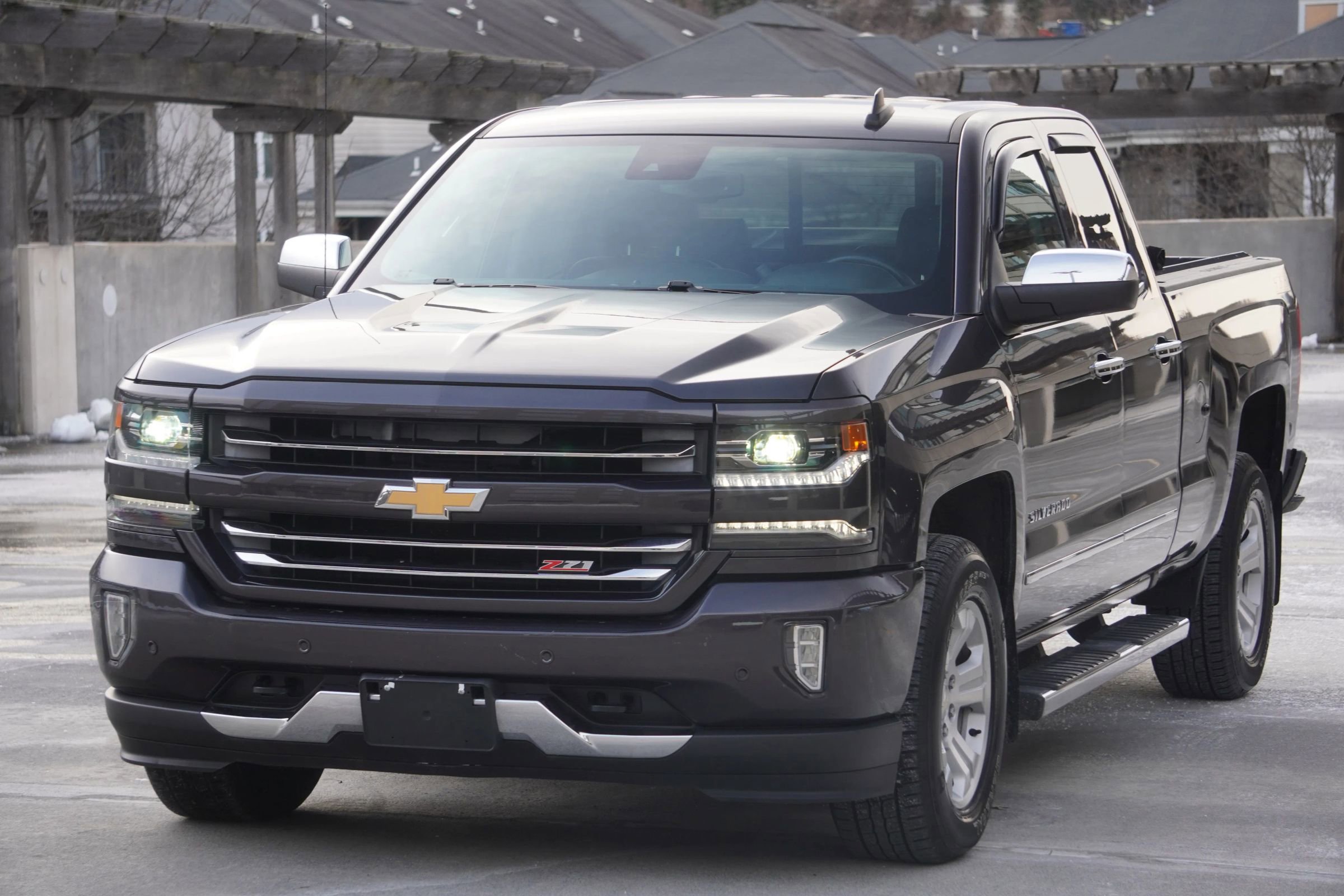 Used 2016 Chevrolet Silverado 1500 LTZ Z71 w/ LTZ Plus Package AWD/4WD image 27