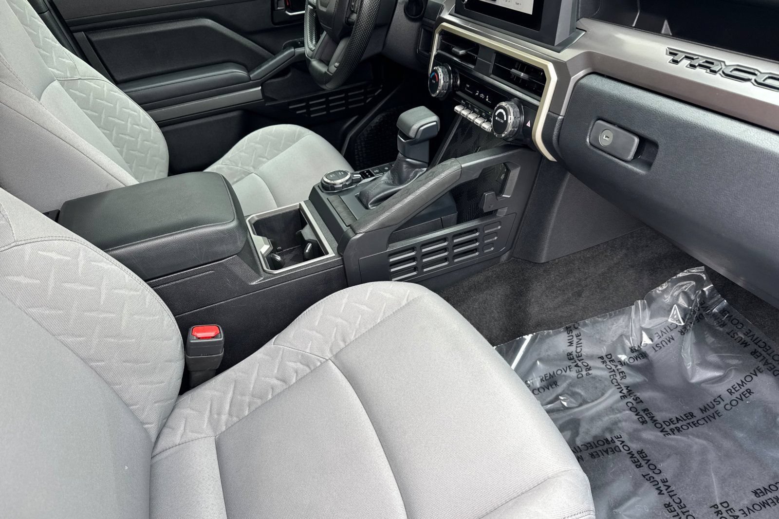 Certified 2025 Toyota Tacoma SR5 AWD/4WD image 15
