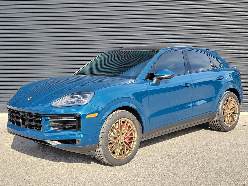 Certified 2025 Porsche Cayenne S AWD/4WD image 1