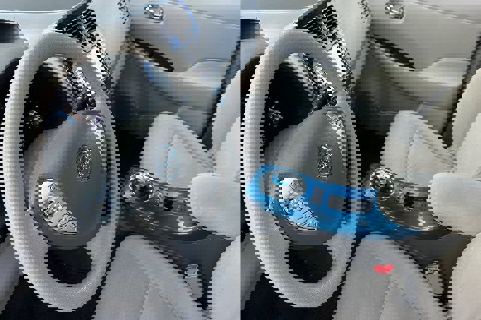 Used 2011 Nissan Leaf w/ Eco Design Pkg image 12