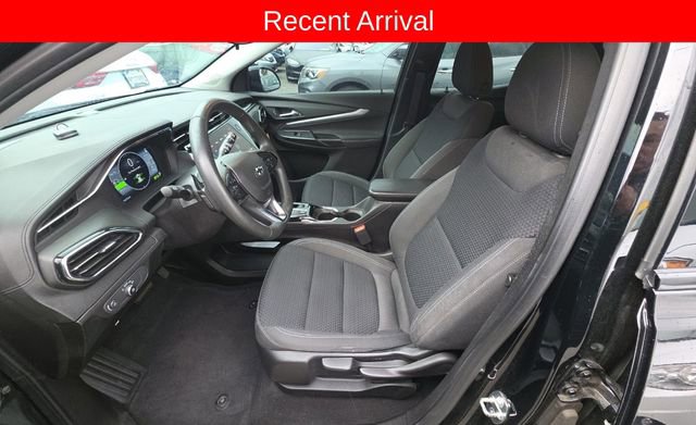 Used 2023 Chevrolet Bolt EUV LT w/ Redline Edition image 2