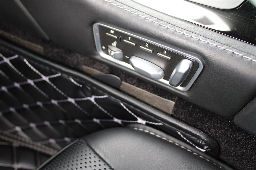 Used 2012 Aston Martin Rapide image 45