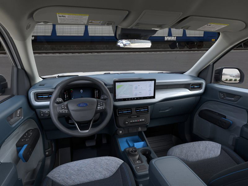 New 2025 Ford Maverick XLT image 9