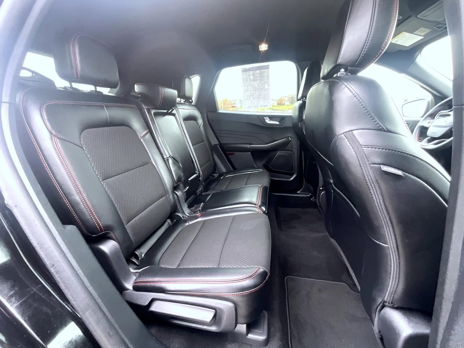 Used 2025 Ford Escape ST-Line image 19