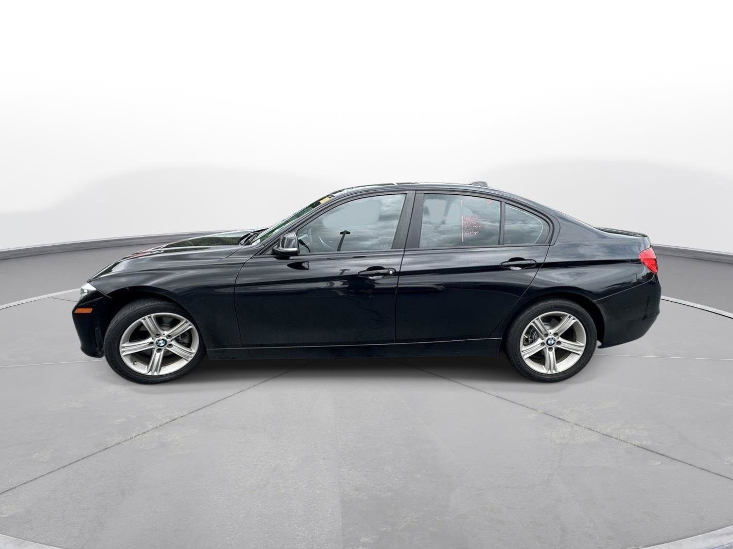 Used 2015 BMW 320i xDrive Sedan AWD/4WD image 9