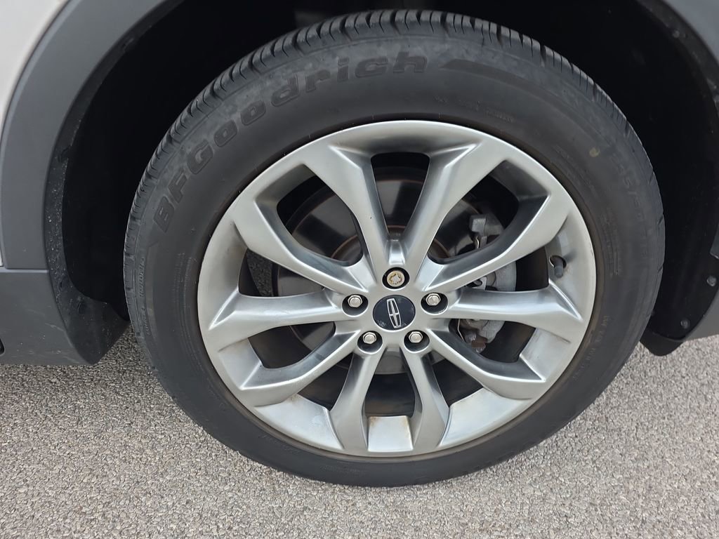 Used 2019 Lincoln MKC Select w/ Select Plus Package image 9