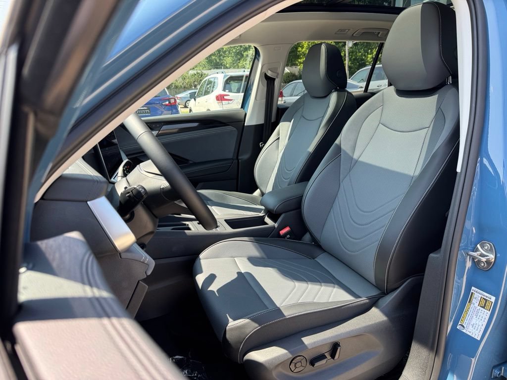 New 2026 Volkswagen Tiguan SE AWD/4WD image 5