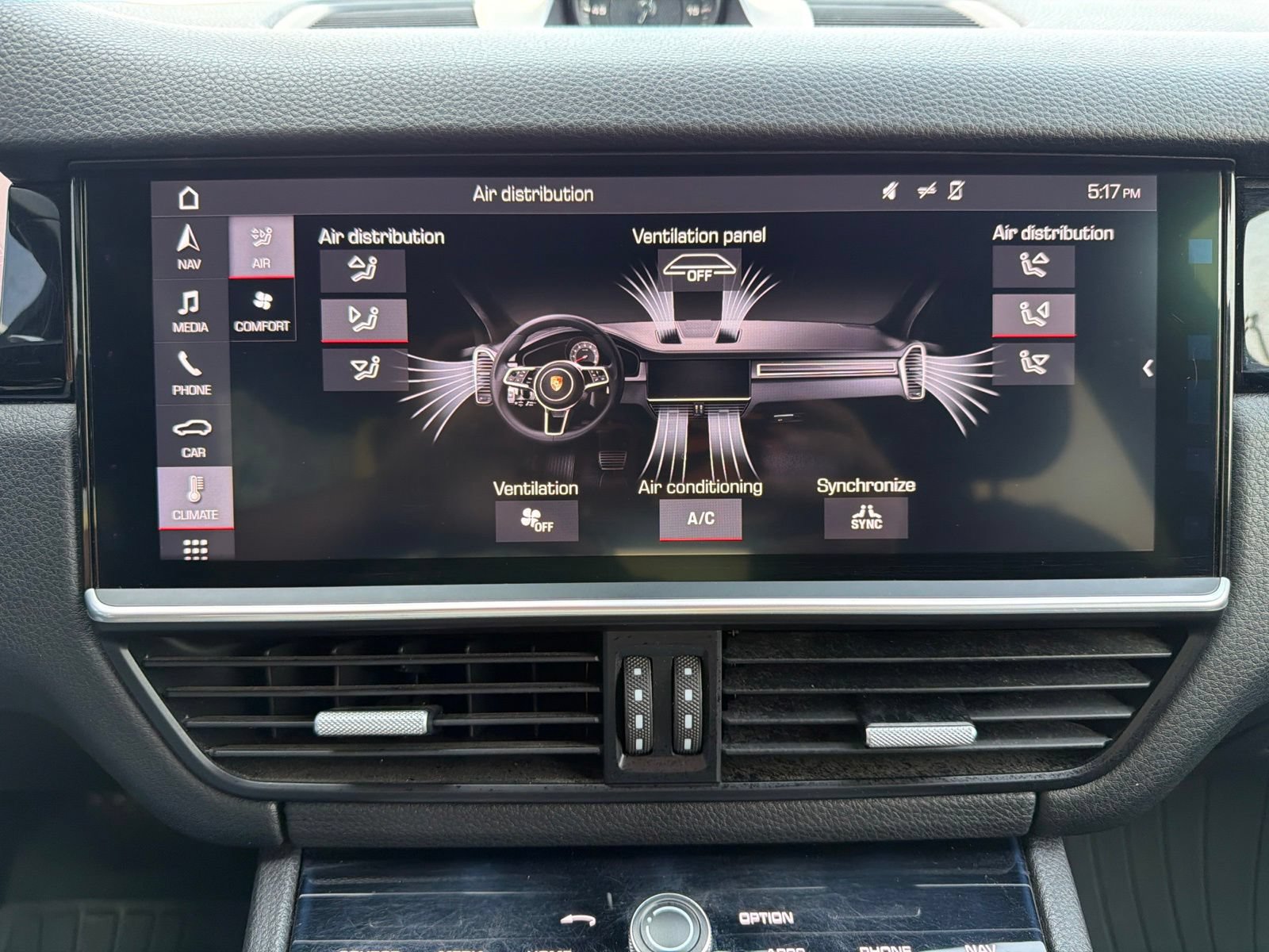 Used 2019 Porsche Cayenne AWD/4WD image 15