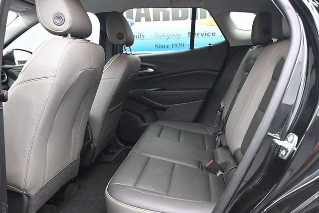 Used 2025 Chevrolet Trax ACTIV w/ Driver Confidence Package FWD image 8