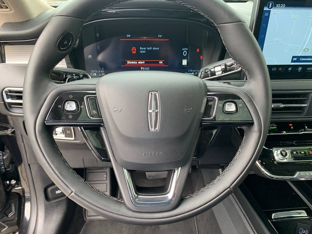 Certified 2025 Lincoln Corsair AWD w/ Equipment Group 101A image 21