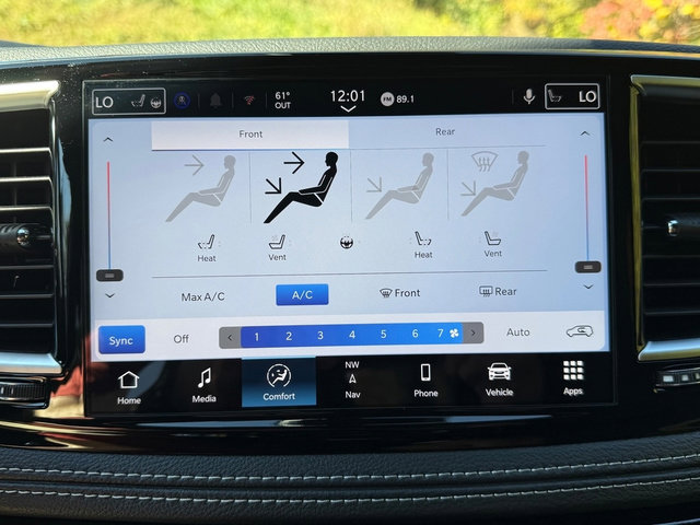 New 2026 Chrysler Pacifica Limited image 29