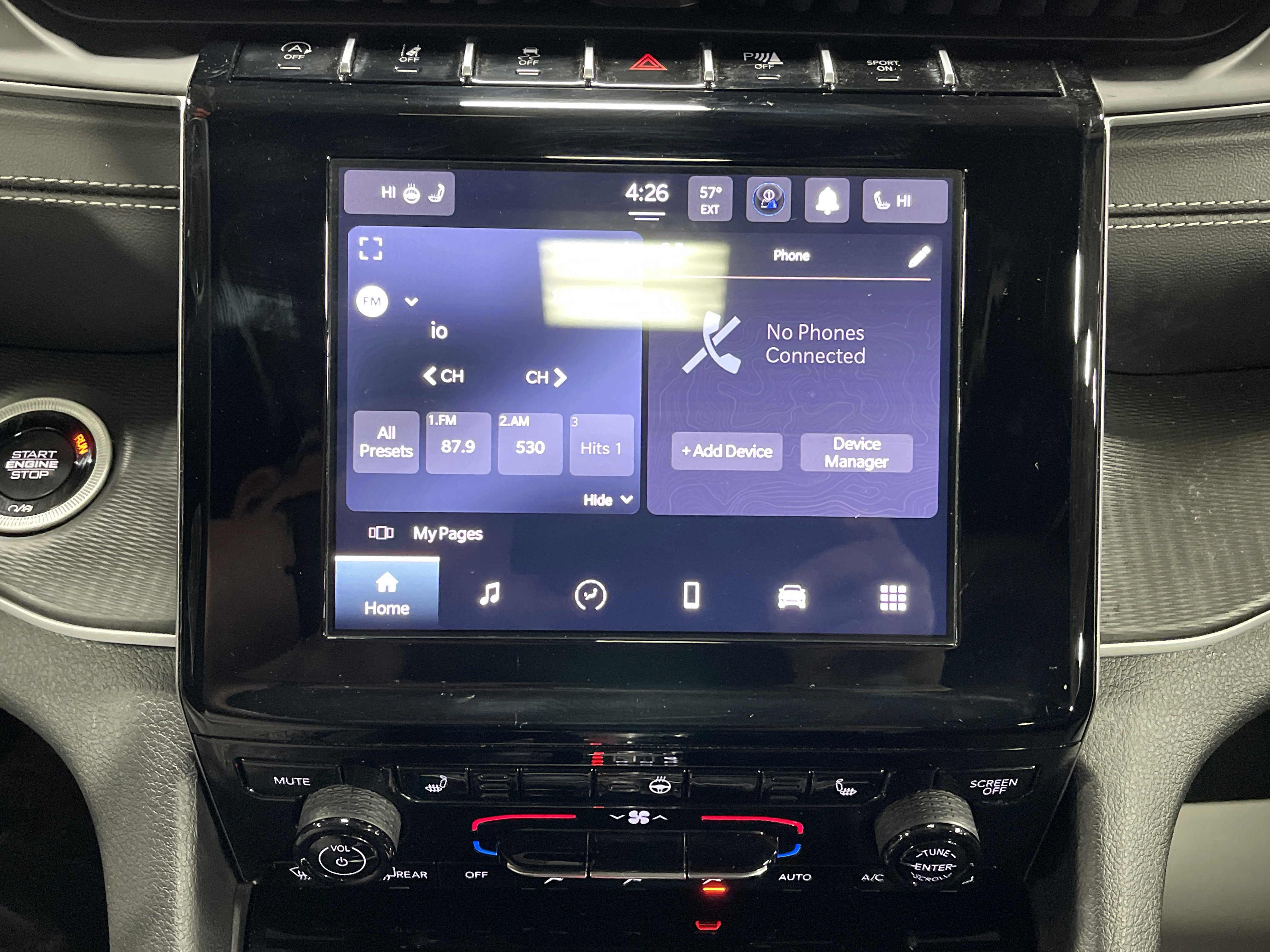 Used 2024 Jeep Grand Cherokee Altitude image 23