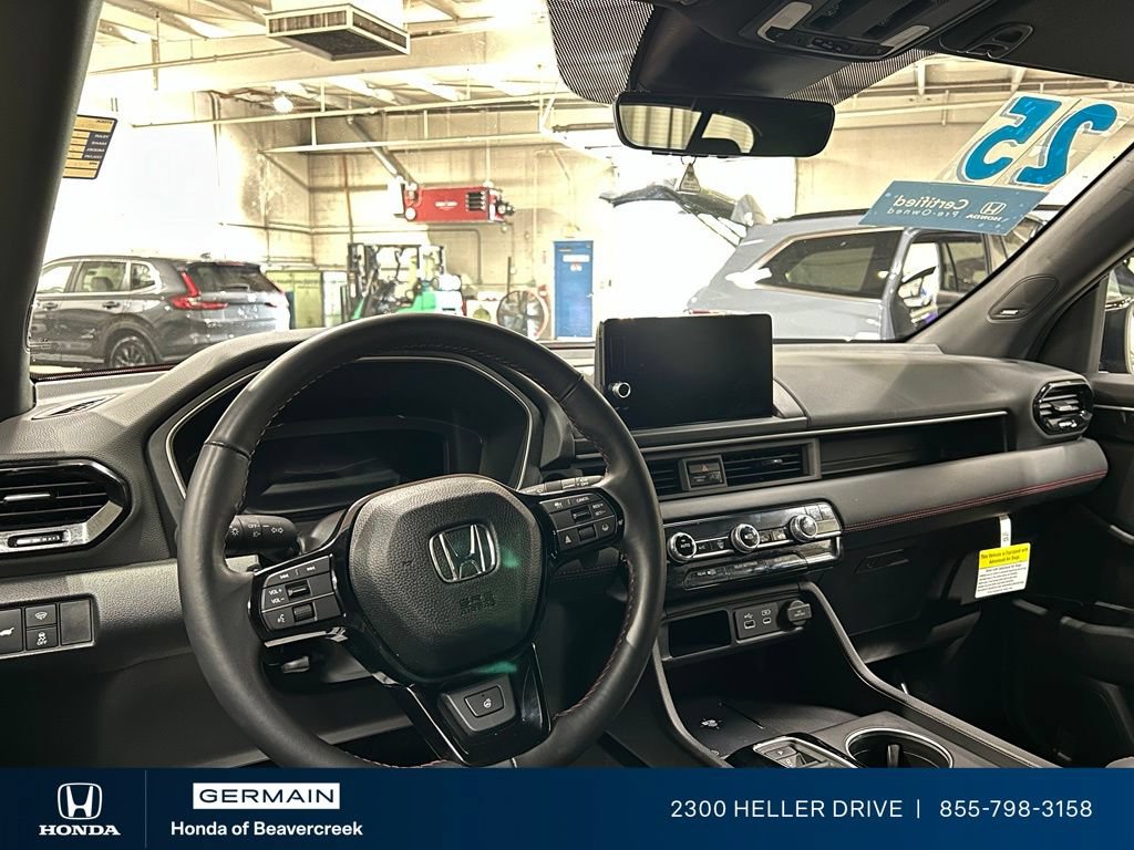 Certified 2025 Honda Pilot Black Edition image 15