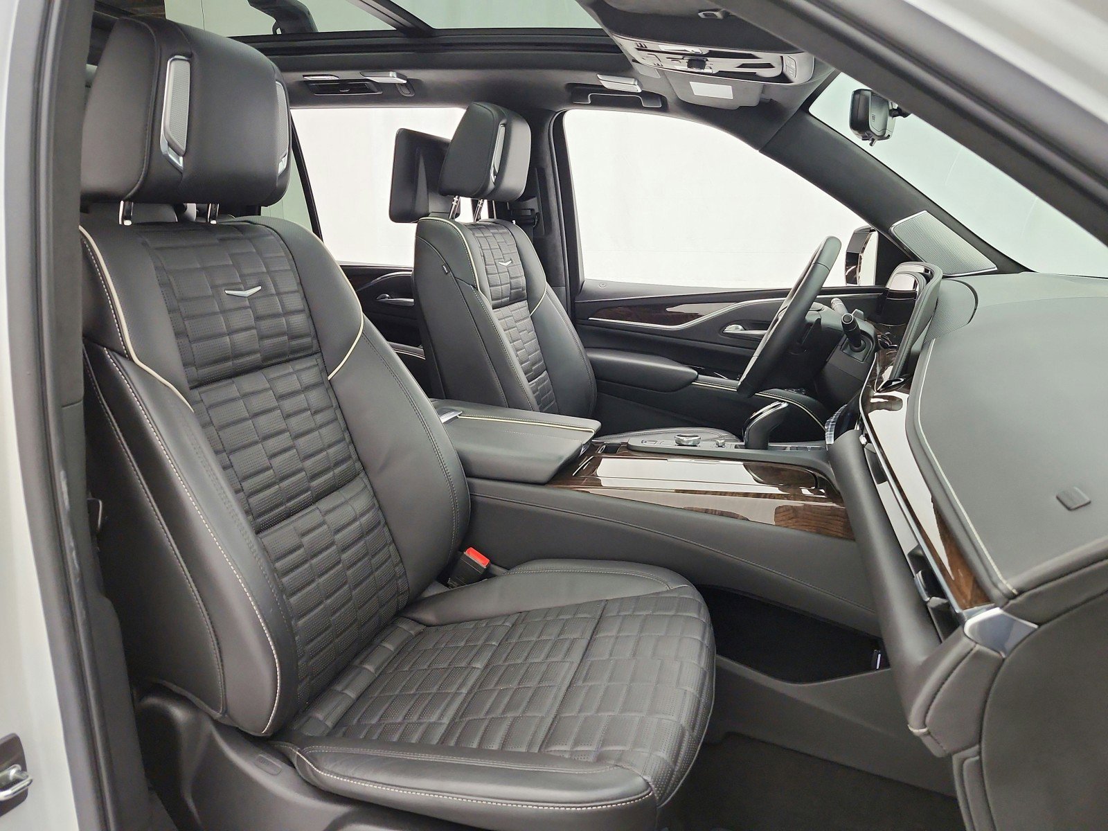 Used 2022 Cadillac Escalade Sport Platinum w/ Heavy-Duty Trailer Package image 23