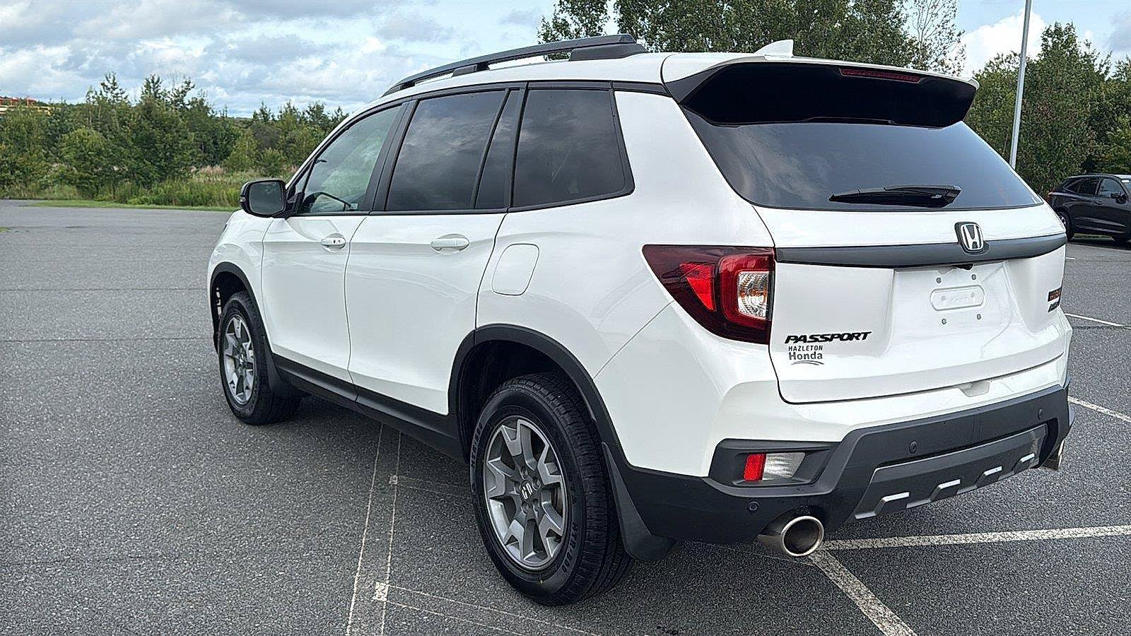 Used 2023 Honda Passport TrailSport image 9