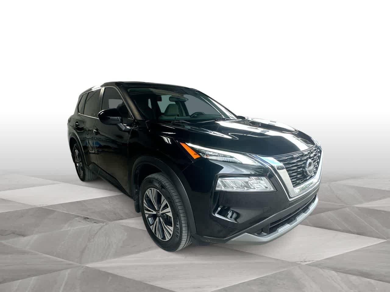 Used 2023 Nissan Rogue SV FWD image 2