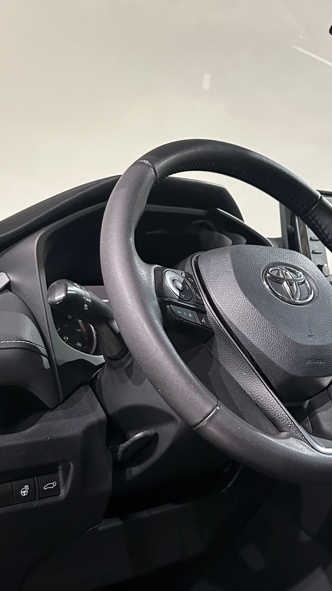 Used 2022 Toyota RAV4 XLE w/ Convenience Package AWD/4WD image 40