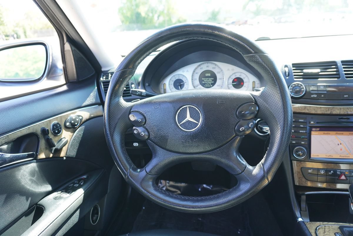 Used 2009 Mercedes-Benz E 350 Sedan image 20