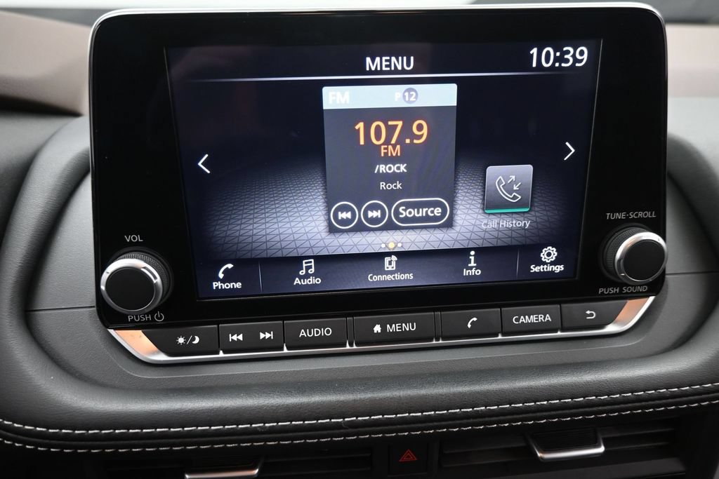 Used 2023 Nissan Rogue S AWD/4WD image 19