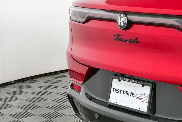 New 2026 Alfa Romeo Tonale w/ Active Assist Package AWD/4WD image 38